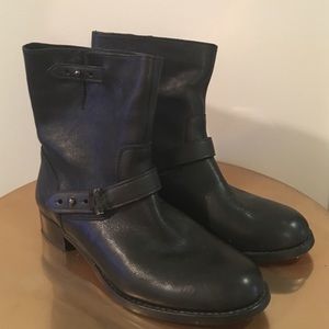 LIKE NEW! COACH Amy Soft Leather Boots