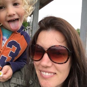 Meet your Posher, Vanessa