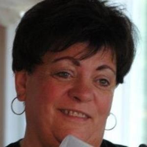 Meet your Posher, Elaine