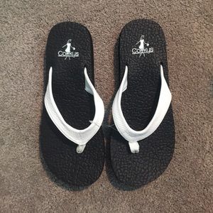 Yoga flip flops! Never been worn.