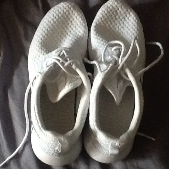White roshes