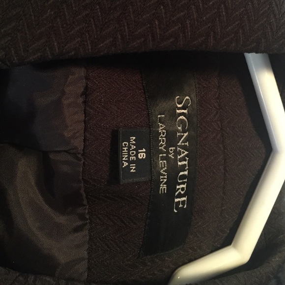 Business pant suit Signature by Larry Levine