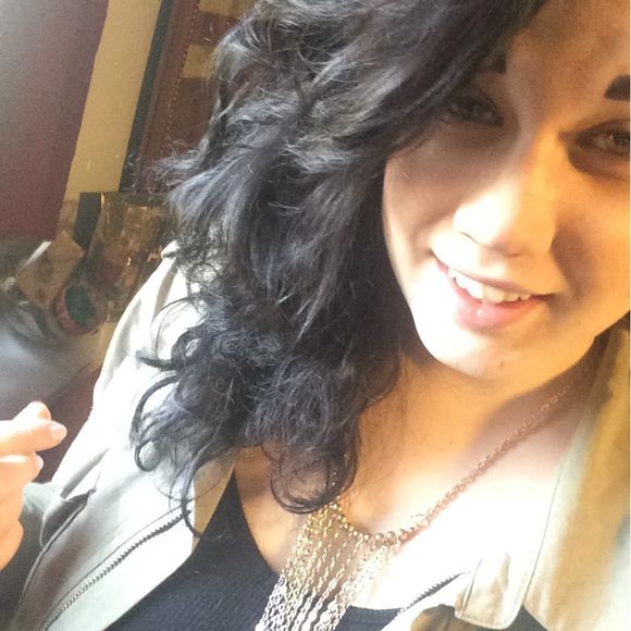 Meet your Posher, Veronica