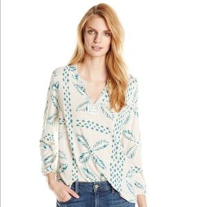 NWT Lucky Brand stitched motif knit top