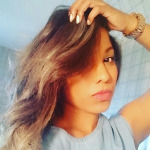 Meet your Posher, Angelique