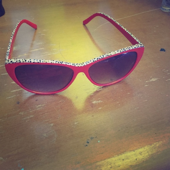 FredFlare sunglasses - Picture 1 of 4