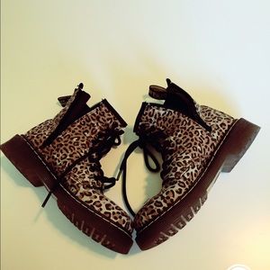Animal print Dr. Martens