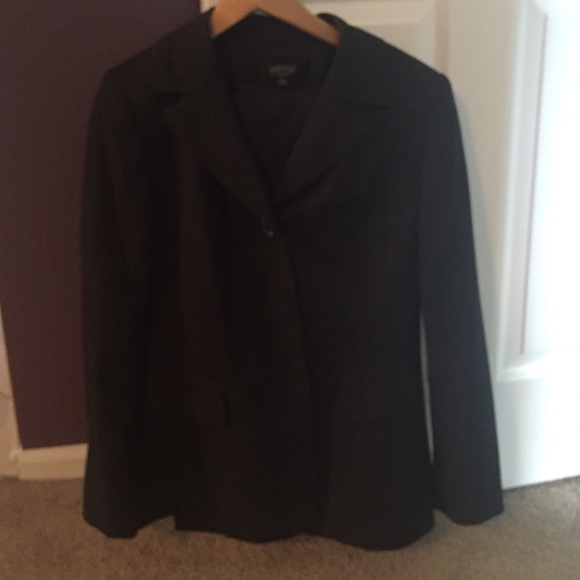 Women's pant suit
