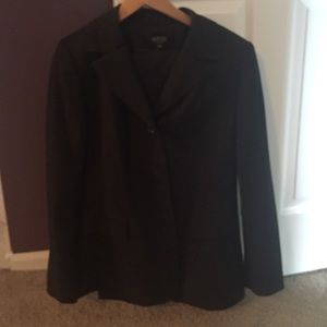 Women's pant suit
