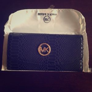 MK wallet (Michael Kors)