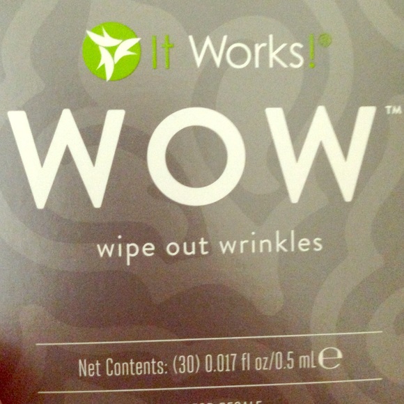 It Works! Wow under eye treatment