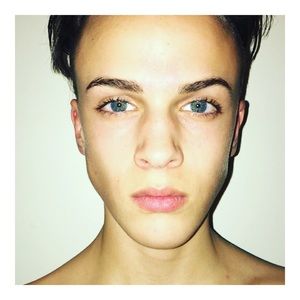 Meet your Posher, Hunter