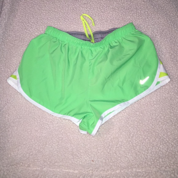 ❌❌SOLD❌❌Nike running shorts size Small