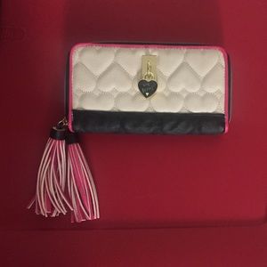Betsey Johnson wallet