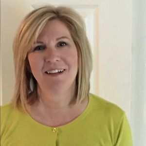 Meet your Posher, Michele