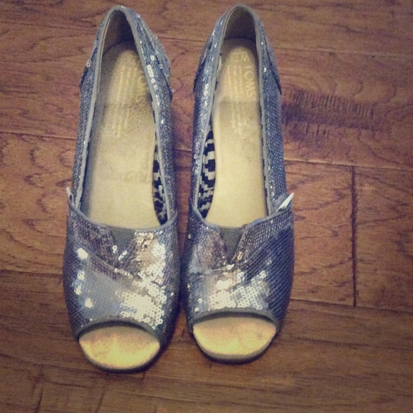 Toms wedges!!