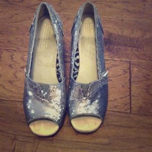 Toms wedges!!
