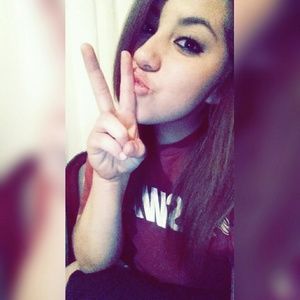 Meet your Posher, Veronica