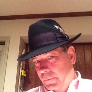 Meet your Posher, Don