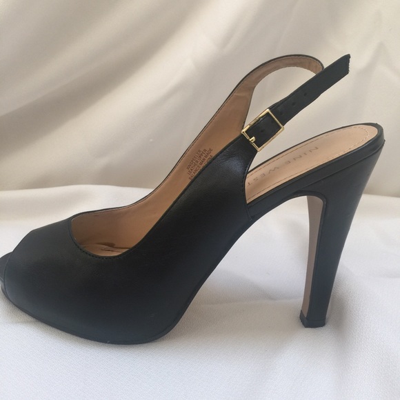 ✨ Nine West ✨ leather peep toe🎈 pumps