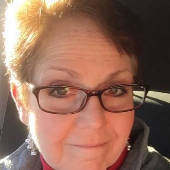 Meet your Posher, Carol - Picture 1 of 1