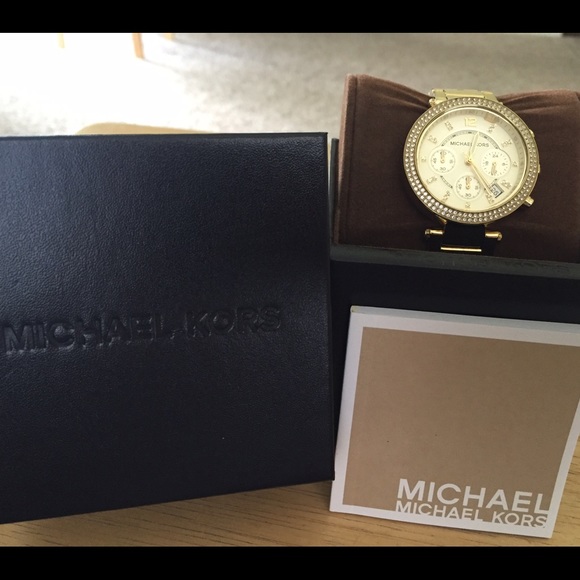 Authentic Michael Kors Gold Watch - Picture 2 of 4
