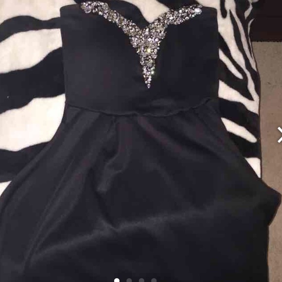 Charlotte rouse dress 😝