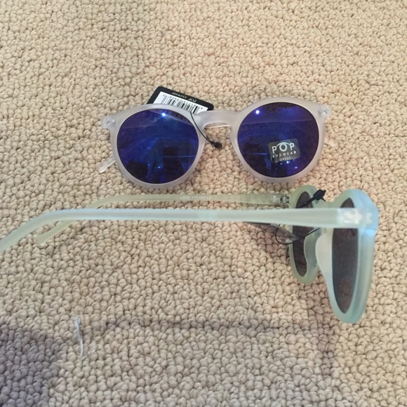 Sunglasses - Picture 2 of 4