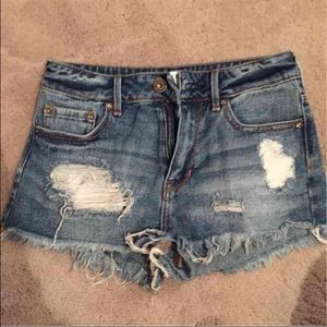 Bullhead high waisted shorts