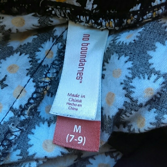 Shorts - Picture 3 of 3