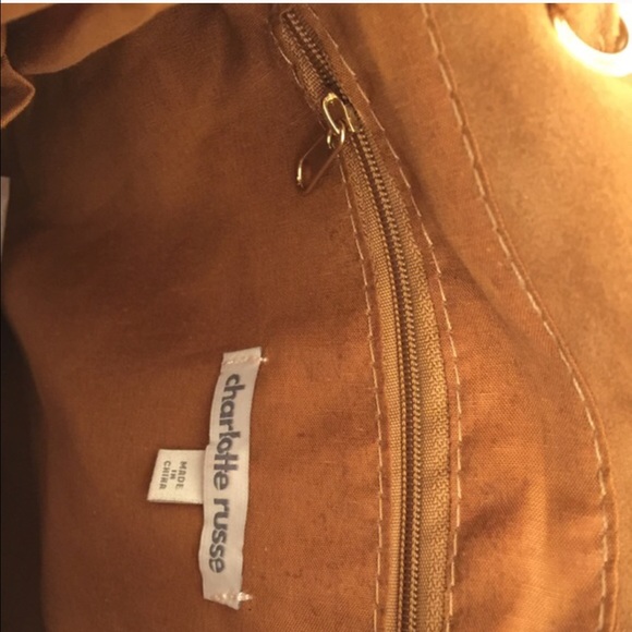 🎉 SALE 🎉 Fringe Backpack - Picture 4 of 5