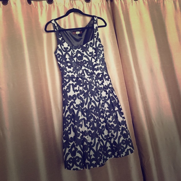 Eva Franco Size 8 dress. Drama!