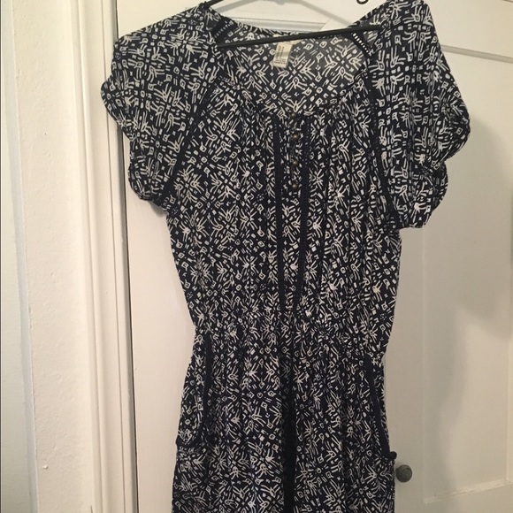 Blue and white print dress - Picture 2 of 4