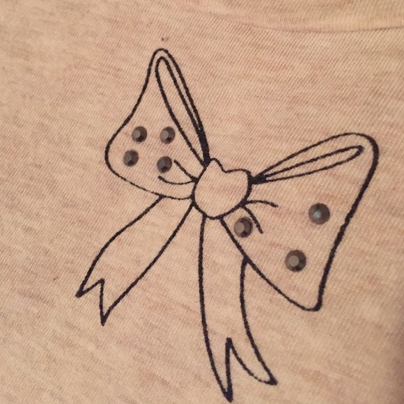 NWOT Bow Print Tee - Picture 2 of 2