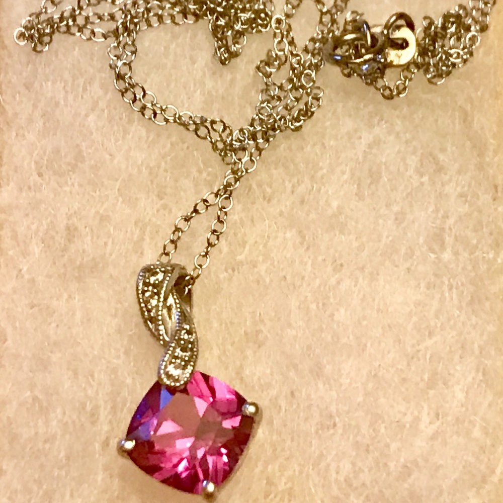 925/18K Raspberry Corundum 2.6CT & White Sapphires - Picture 2 of 8