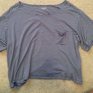 Blue striped lose short sleeve shirt.