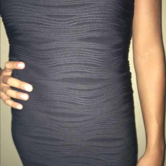 Black, mini - Picture 3 of 3