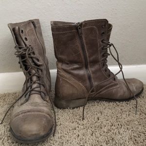 STEVE MADDEN TROOPA LACE UP BIKER BOOTS