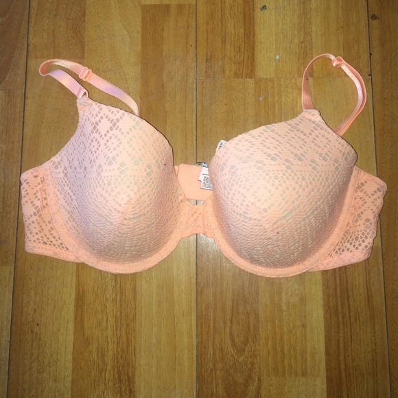 NWT VICTORIA SECRET BRA