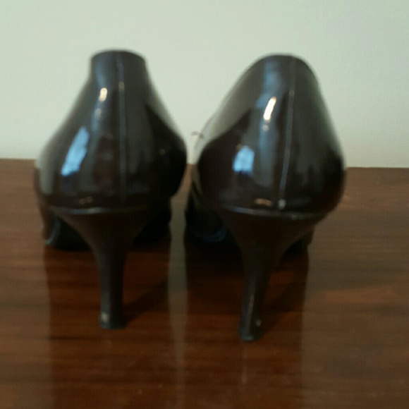 Maurices Brown Shiny Pointy Heels Size 7.5 - Picture 2 of 3