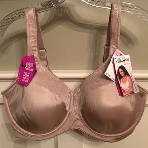 Playtex Secrets Underwire Slimming Bra