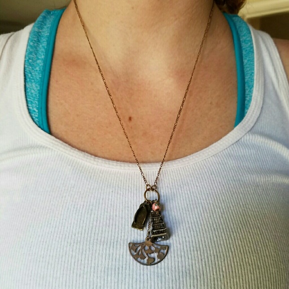 Price reduced!!!Cute Japanese theme necklace.