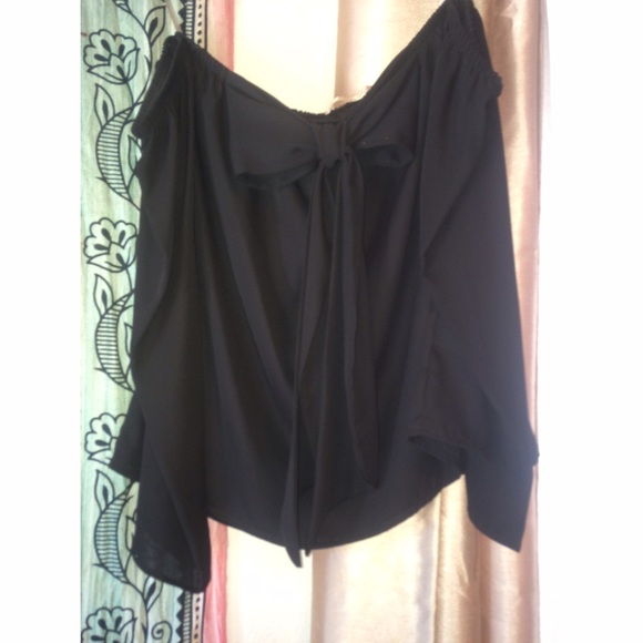 ⛔️SOLD⛔️Forever 21 strapless top