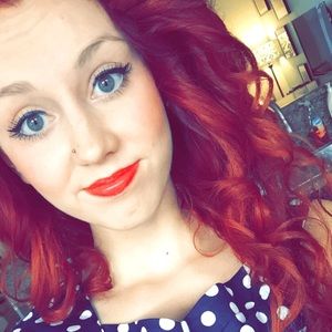 Meet your Posher, Moira