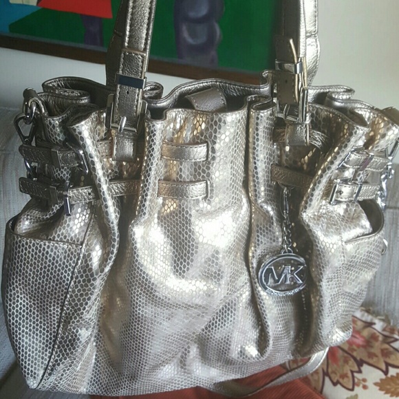 Michael kors purse