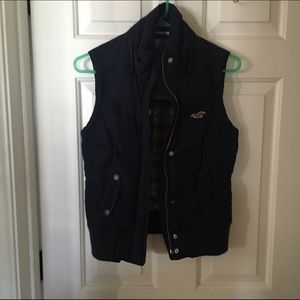 Hollister vest