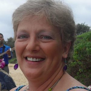 Meet your Posher, Rena