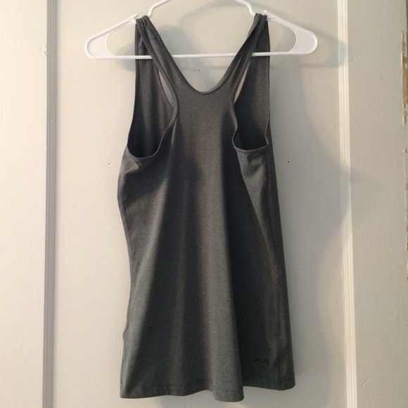 Nike Pro Tank - Picture 2 of 3