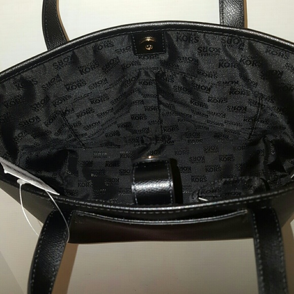 Michael Kors jetset black leathr small travel tote - Picture 3 of 4