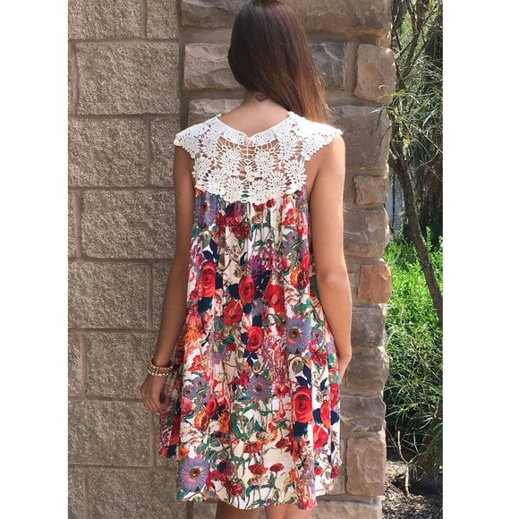 Red Rose Shift Dress - Picture 2 of 4